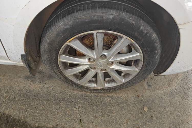 Used Buick Verano 2015 Sedan 20T Dual-Clutch Elite Model
