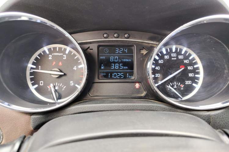 Used JAC Group V7 2018 2.0T Two-Wheel-Drive Luxury Version D19TCIE13 Instrument Cluster