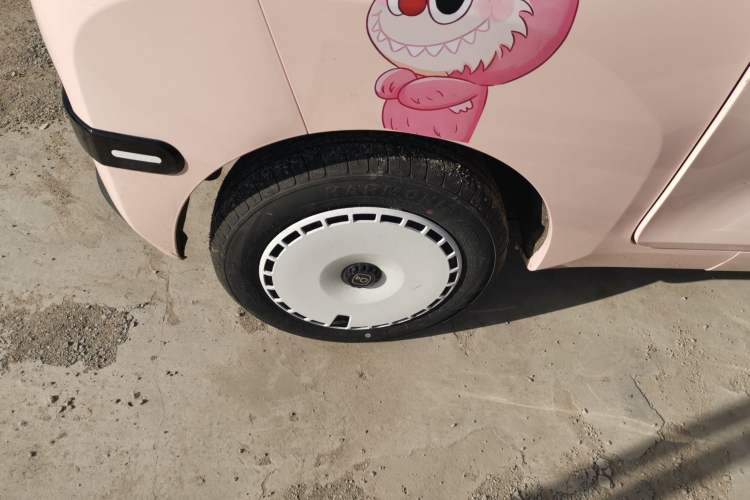 Used Chery QQ Ice Cream 2025 205km Qi Energy Version Exterior 5