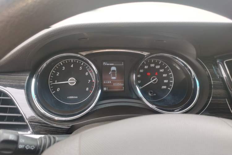 Used Baojun 730 2016 1.5T Manual Comfort Version 7 Seats