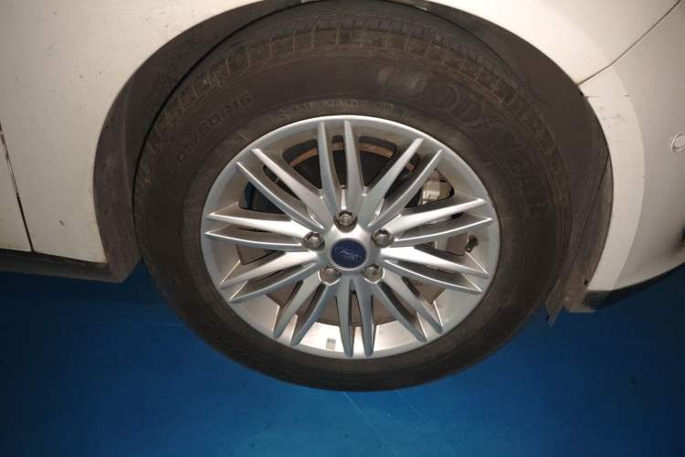 Used Ford Focus 2017 Sedan EcoBoost 180 Automatic Flagship Model
