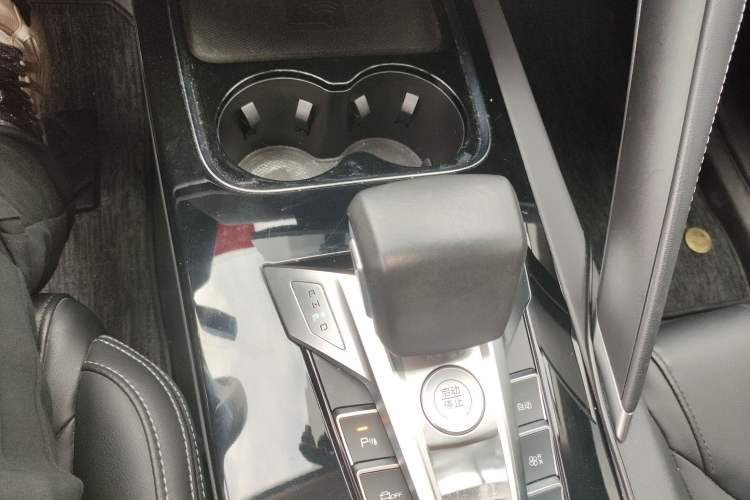 Used BYD Song Pro 2019 1.5T Automatic Elite Edition Gear Lever
