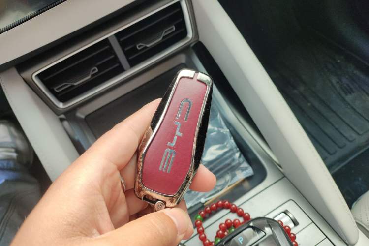 Used BYD Yuan UP 2024 401KM Leading Edition