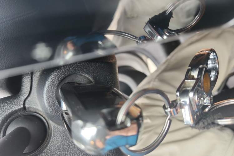 Used Peugeot 301 2018 1.6L Manual Comfort Edition Vehicle Key