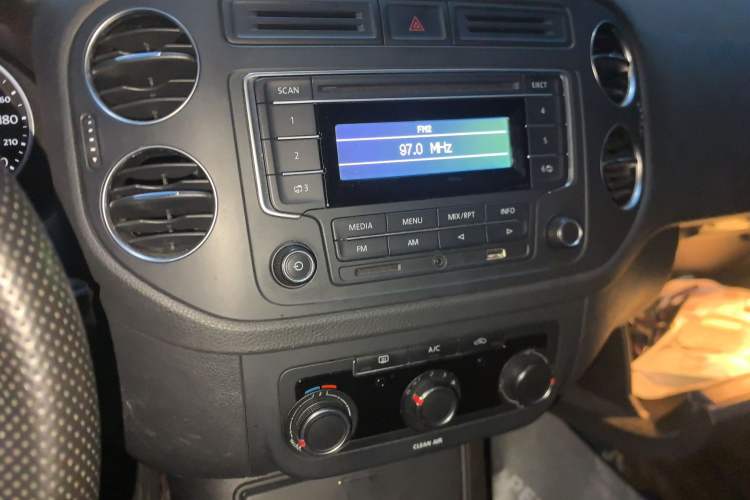 Used Volkswagen Tiguan 2016 280TSI Automatic Two-Wheel-Drive Silk Road Style Edition