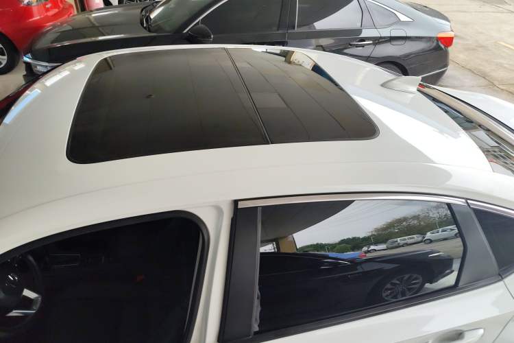 Used Honda Civic 2022 240TURBO CVT Dynamic Control Version
