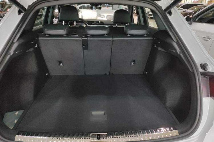 Used Audi Q3 2024 40 TFSI Fashion Dynamic Model
