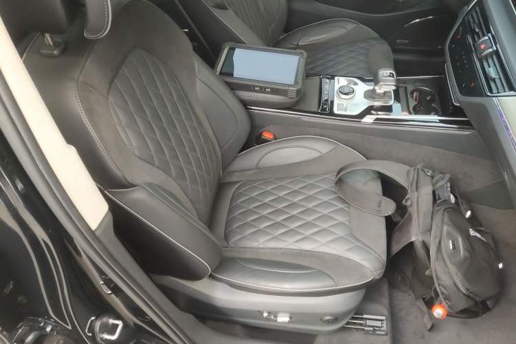 Used Hongqi HS5 2019 2.0T Smart Connect Flagship Edition
