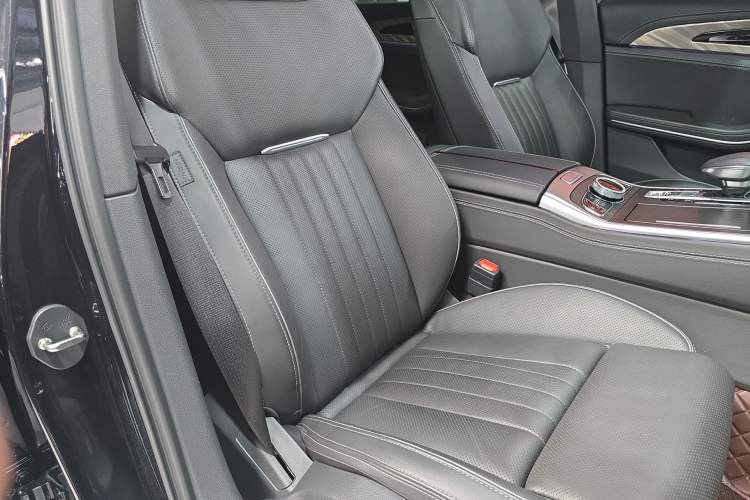 Used Hongqi H9 2023 2.0T Smart Connect Flagship Edition