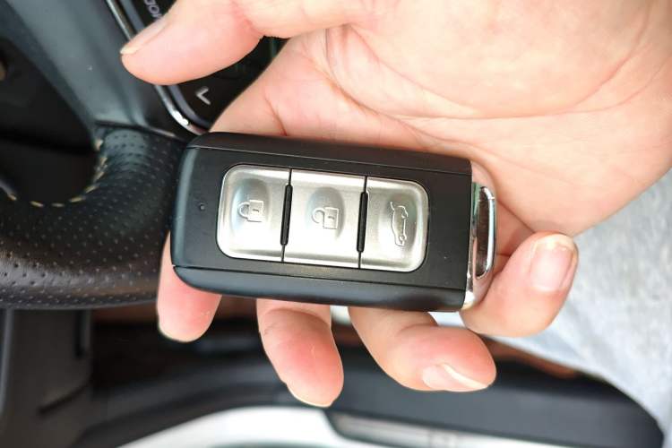 Used Dongfeng Fengon 580 2018 1.5T CVT Smart Connectivity Version