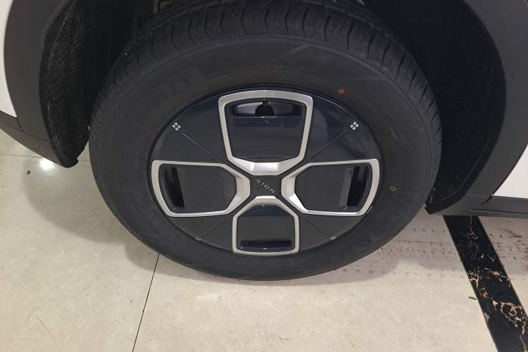 Used AION UT 2025 330 Starlight Edition
