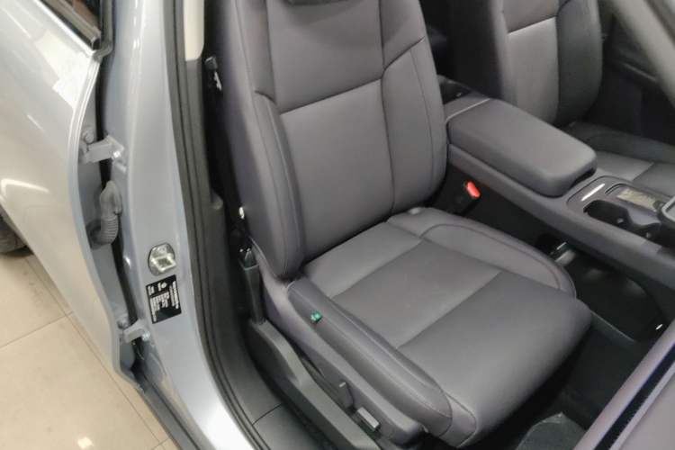 Used Leapmotor C16 2024 Pure Electric 520 Deluxe Edition