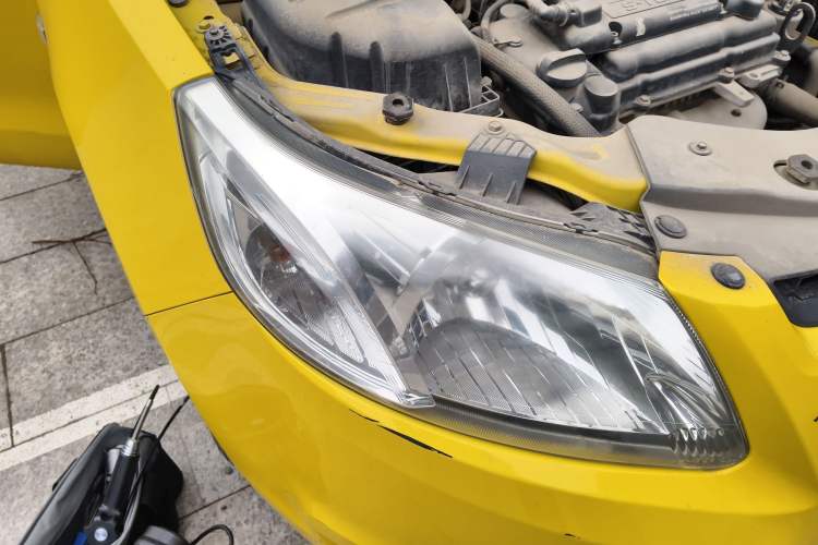 Used Chevrolet Sail 2011 Hatchback 1.4L AMT Happiness Edition
