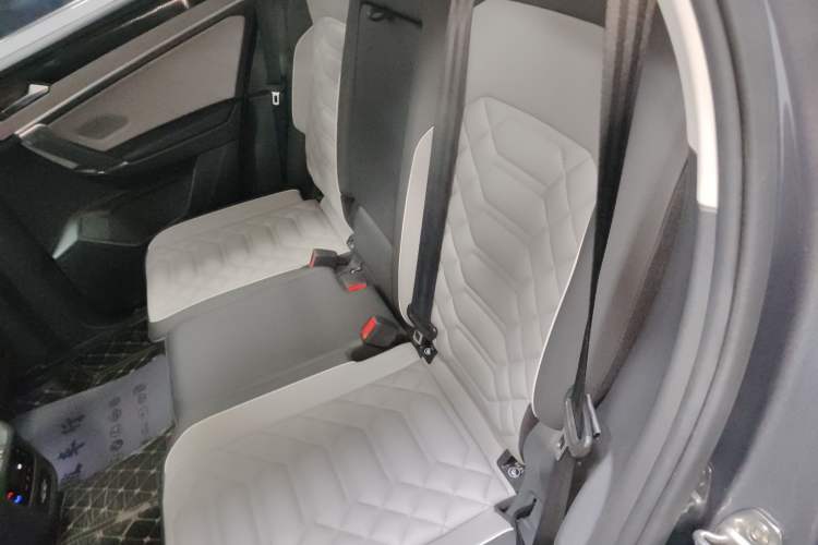 Used Volkswagen Tayron 2023 280TSI Two-Wheel-Drive Luxury Plus Advanced Version