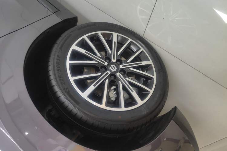 Used Leapmotor B10 2025 510 Joyful Edition Left Front Wheel Hub