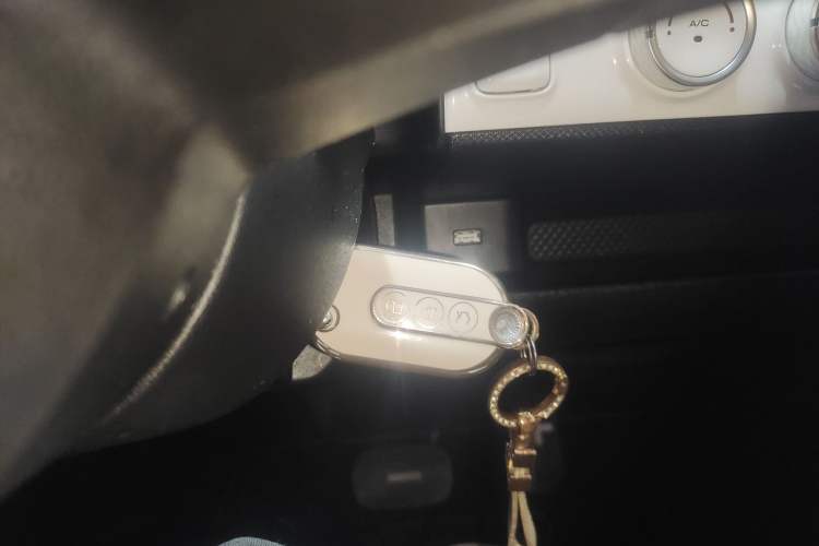 Used Wuling Hongguang MINIEV 2022 GAMEBOY 200km Gaming Edition with Lithium Iron Phosphate