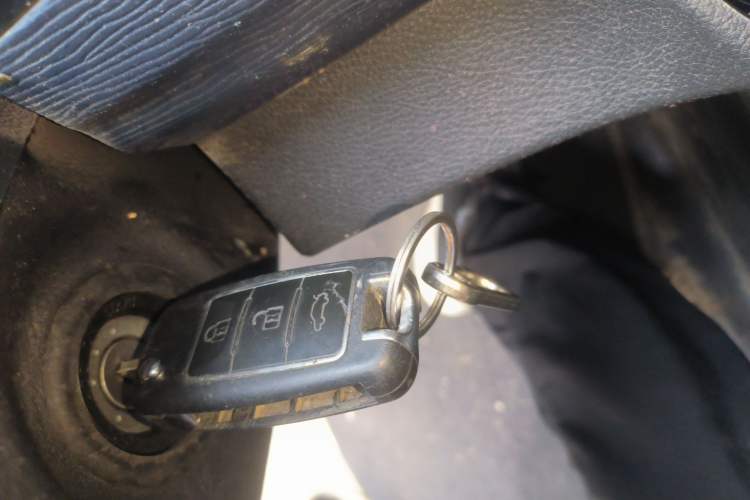 Used FORTHING Lingzhi 2022 M5 1.6L Practical Model 5 Seats
