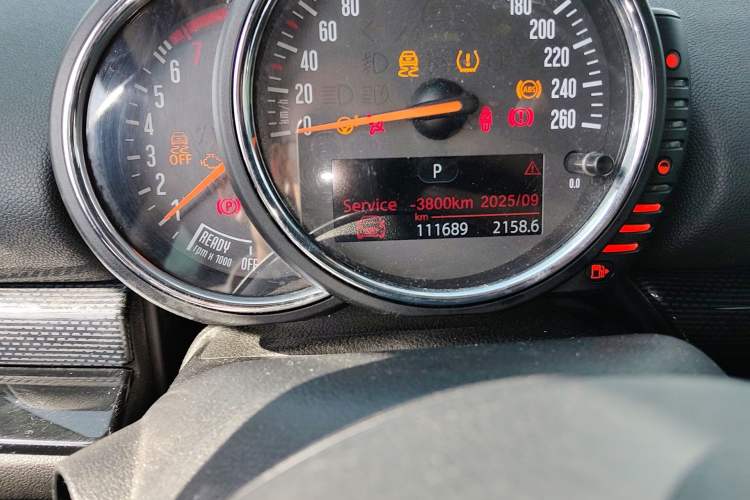 Used MINI Clubman 2016 1.5T COOPER Connoisseur Edition Odometer Close Up