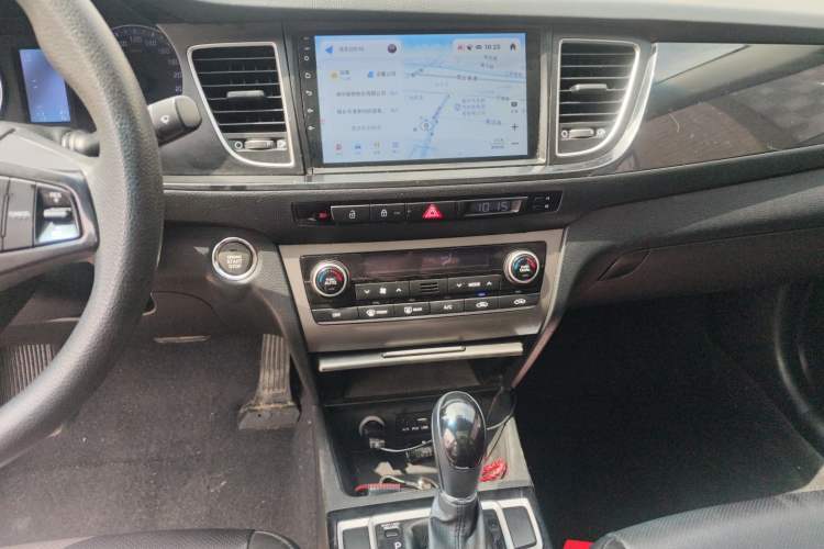 Used Hyundai Mistra 2014 1.8L Automatic Smart GLS Audio And AC Panel