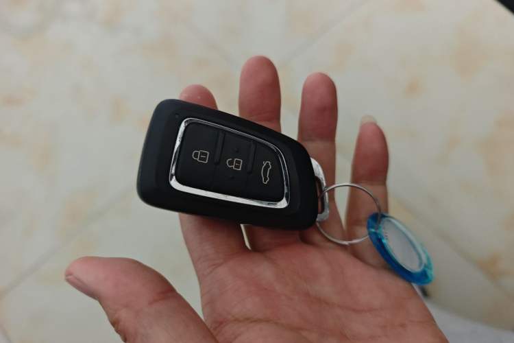 Used Dongfeng Aeolus AX3 2016 1.4T Manual ZhiKu Model
