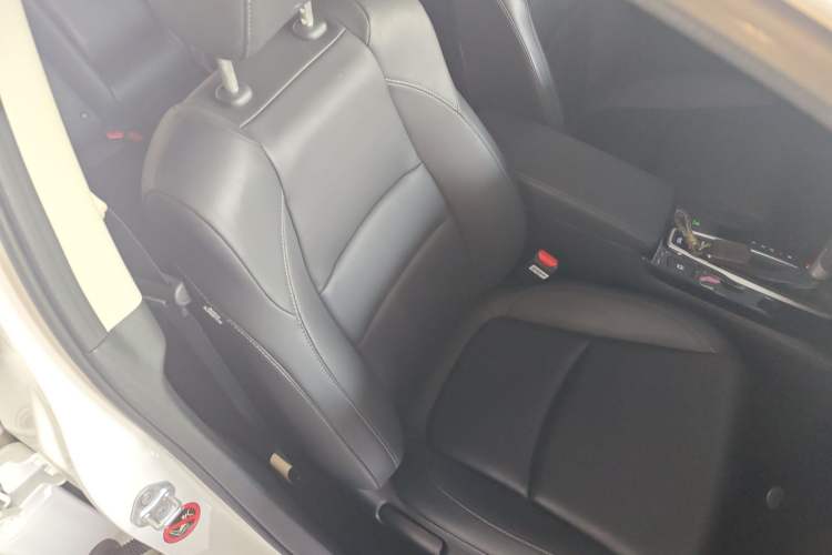 Used Honda Envix 2019 180TURBO CVT Enjoyment Edition China VI Right Front Seat