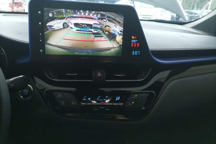 Used Toyota IZOA 2020 2.0L Enjoy Edition
