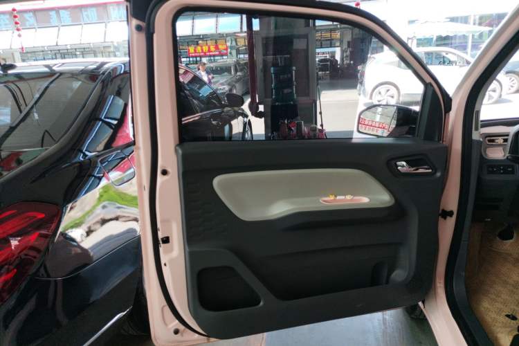 Used Wuling Hongguang MINIEV 2022 Macaron Premium Model – Lithium Iron Phosphate