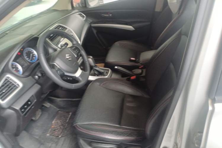 Used Suzuki S-Cross 2015 1.6L CVT Two-Wheel Drive Elite Version