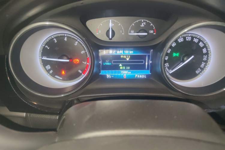 Used Buick Verano 2017 Sedan 20T Dual-Clutch Leading Model Odometer Close Up