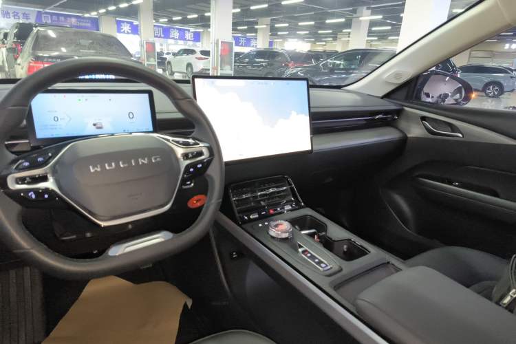 Used Wuling Xingguang 2023 150 Advanced Edition