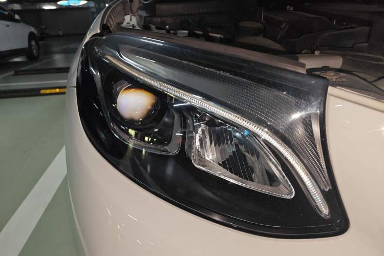 Used Mercedes-Benz GLC Coupe 2017 GLC 260 4MATIC Coupe SUV