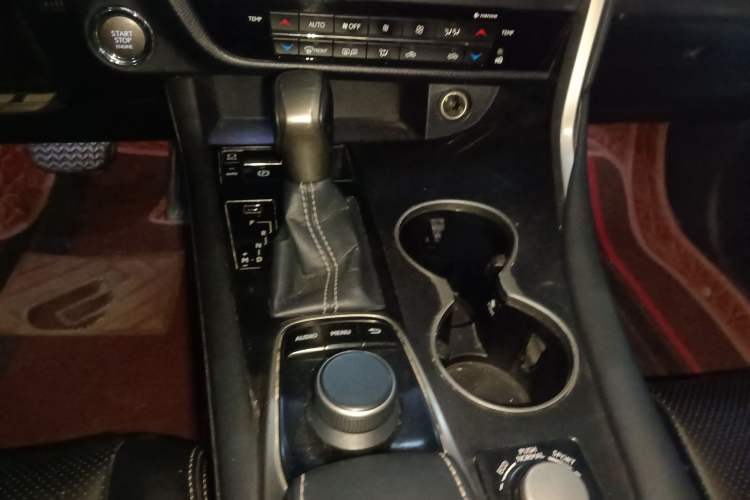 Used Lexus RX 2016 300 Two-Wheel Drive Elite Version China V Standard Gear Lever