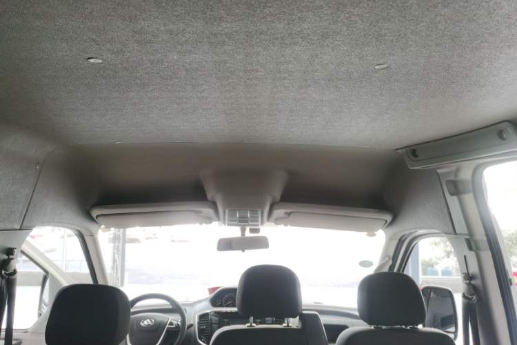 Used SAIC MAXUS Xintu V80 2018 2.5T AMT Aoyuntong Long Wheelbase Mid-Roof 7/10-Seater Headliner