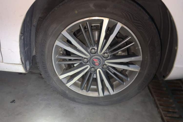 Used Roewe i5 2019 1.5L Automatic 4G Connected Langhao Edition
