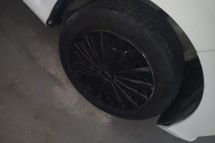 Used BYD F0 2015 1.0L AMT XuanKu Model Right Front Wheel Hub