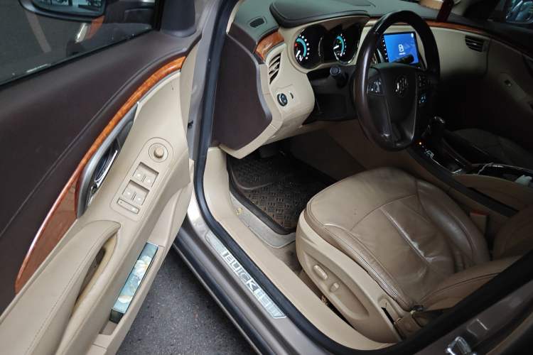 Used Buick LaCrosse 2011 2.4L SIDI Haoya Edition