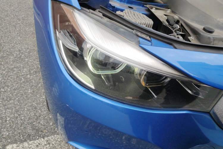 Used BMW 3 Series GT 2018 330i xDrive M Sport Edition Right Front Headlight