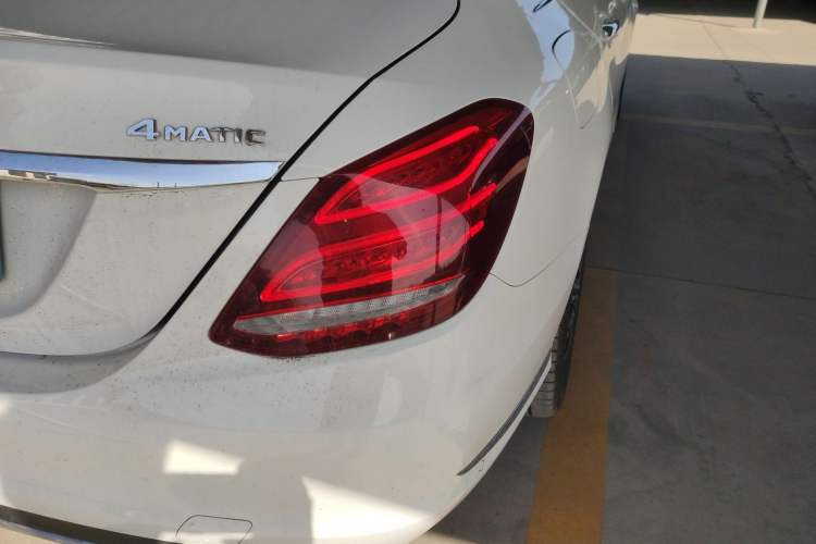 Used Mercedes-Benz C-Class 2015 Facelift C 200 L