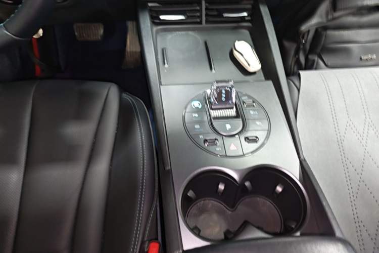 Used BYD Seal 06 New Energy 2025 DM-i Smart Drive 80KM Luxury Model
