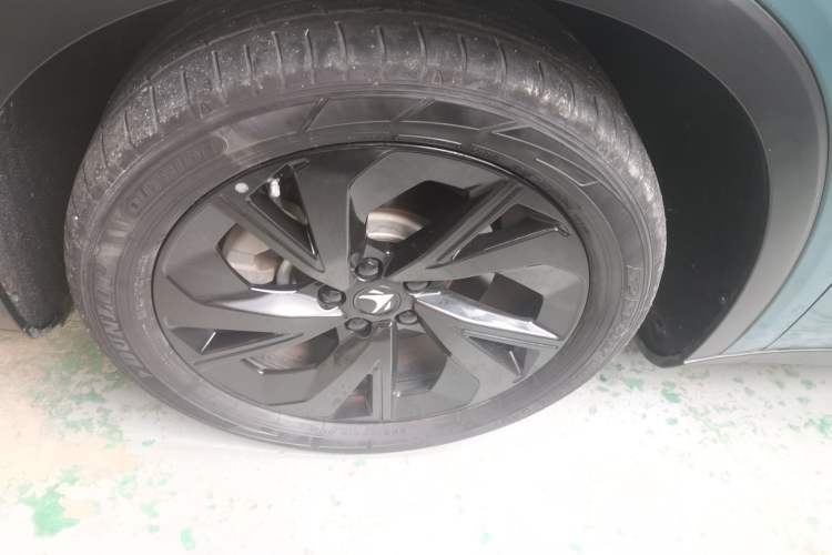 Used ARCFOX Alpha S 2023 735E+ Forest Edition 160kW Exterior 4