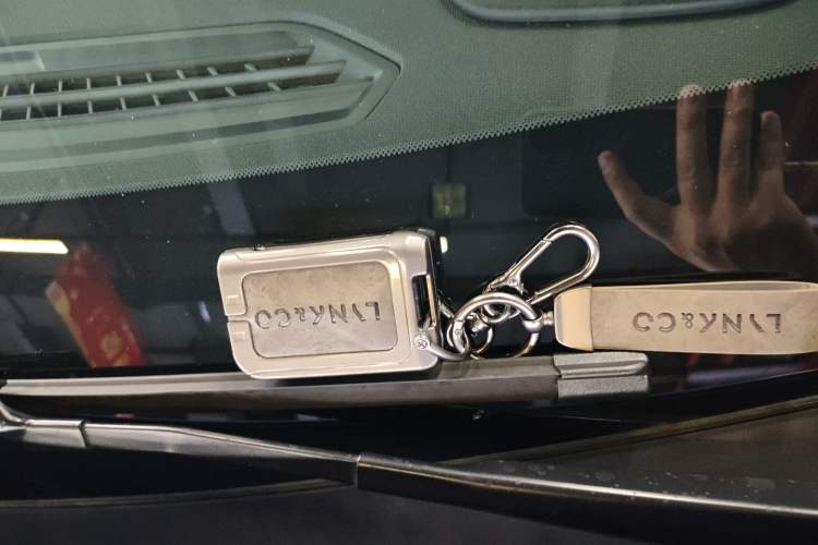 Used Lynk & Co 06 2020 1.5T JinPro model
