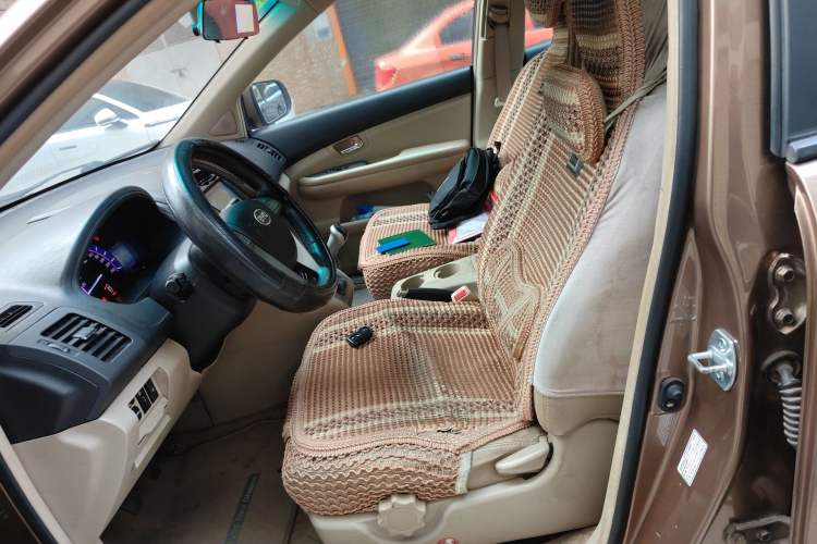 Used BYD S6 2013 Jingyue Edition 2.0L Manual Elite Model 5 Seats Left Front Seat