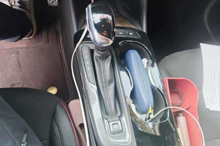 Used Buick Envista 2022 1.5T GS Fuel-Efficient Version Gear Lever