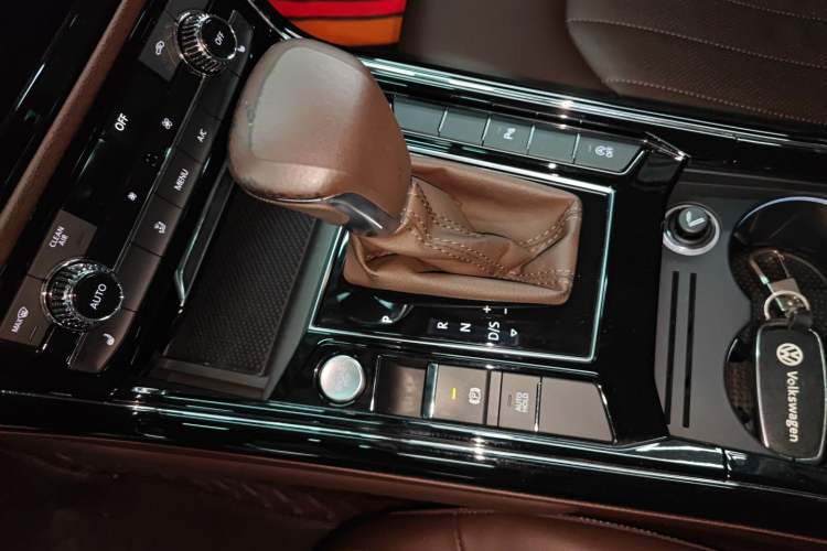 Used Volkswagen Phideon 2021 380TSI Luxury Edition
