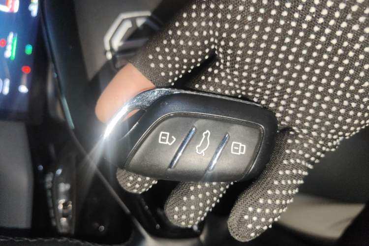 Used MG 4 EV 2023 415 km Range Sea-Faring Champion Edition Vehicle Key