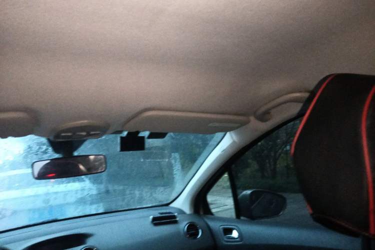 Used Peugeot 408 2013 2.0L Manual Comfort Edition Headliner