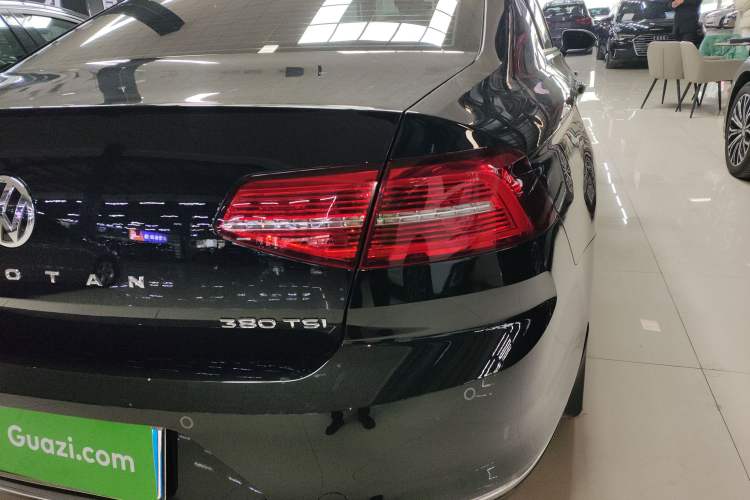 Used Volkswagen Magotan 2019 330TSI DSG Luxury Version China VI Standard
