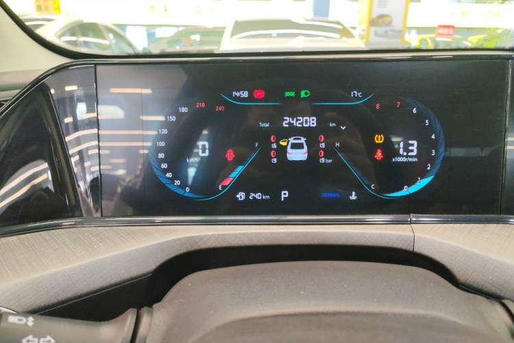 Used CHANGAN Eado 2023 Changan Edition PLUS Blue Whale NE 1.4T GDI DCT Prestige Version
