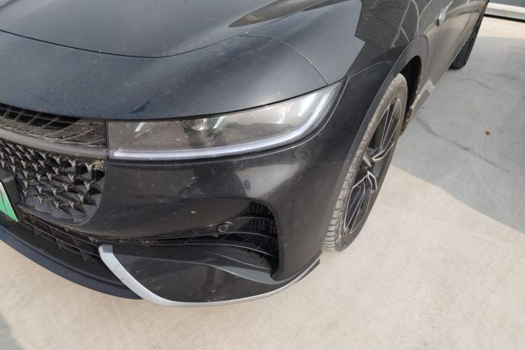 Used VOYAH PASSION 2024 PHEV Four-Wheel Drive Ultra-Long Range Flagship Model Left Front Headlight