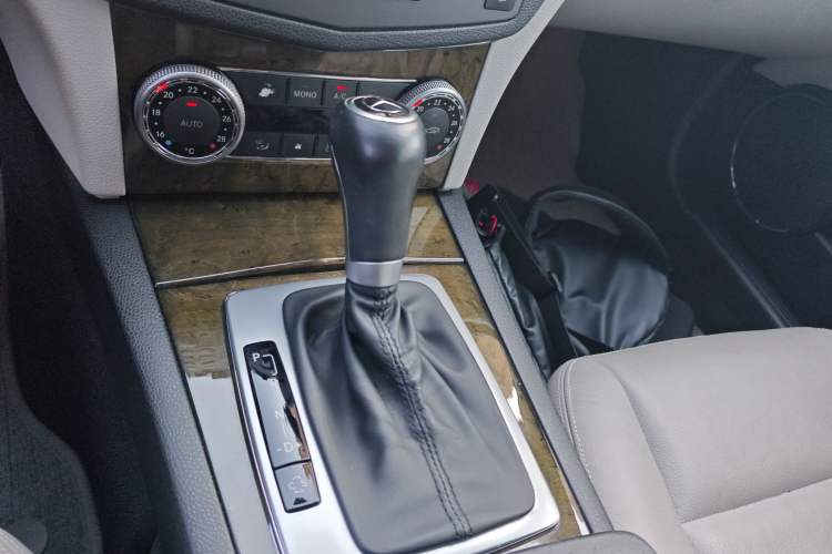 Used Mercedes-Benz C-Class 2010 C 300 Fashion Model